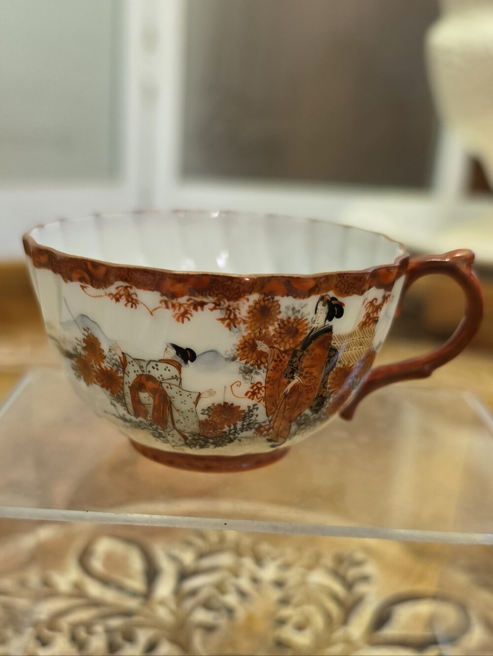 Vintage Japanese Kutani Geisha Teacup Gold Iron Red Eggshell Porcelain Signed